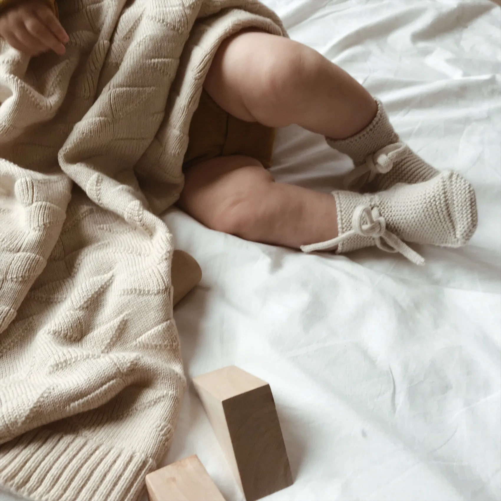 Merino Wool Baby Booties (Off White)