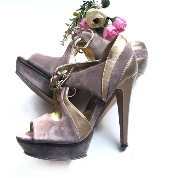 Michael Antonio Anklestrap peep toe bootie heels size 7.5