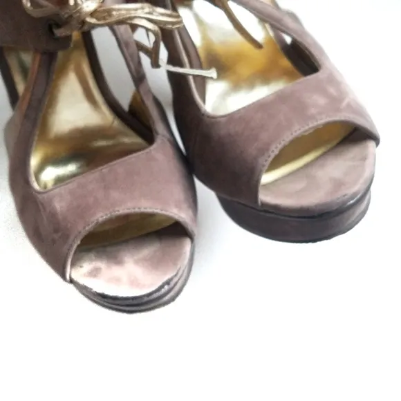 Michael Antonio Anklestrap peep toe bootie heels size 7.5