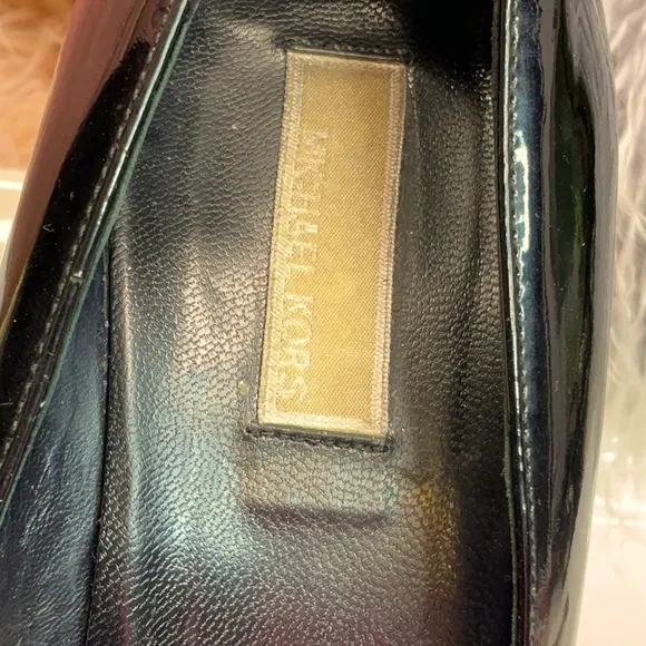 MICHAEL KORRS HEELS