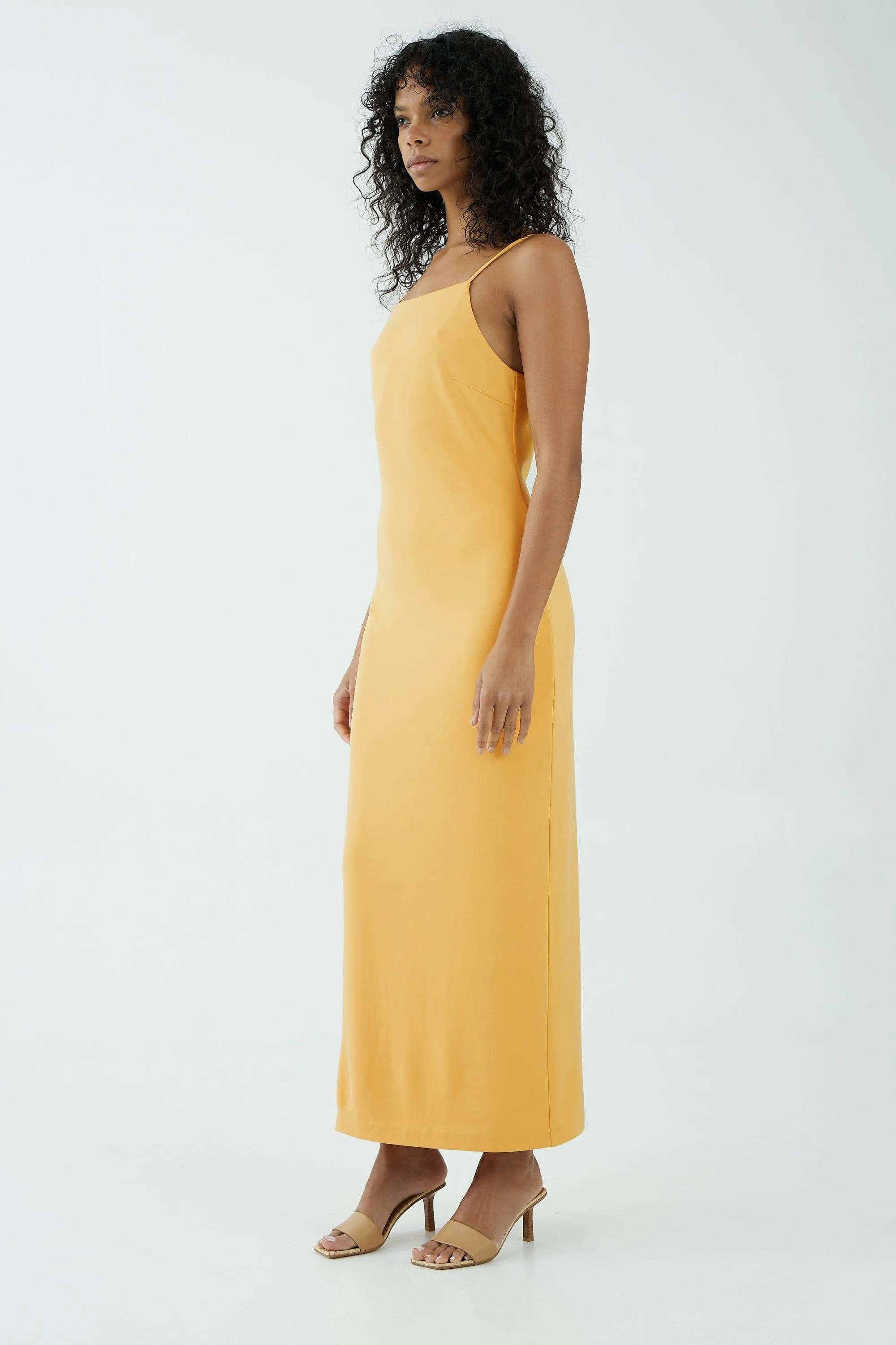 MODE STRAIGHT NECK MAXI | MARIGOLD