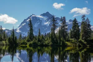 Mt Shuksan Fisher Chimneys