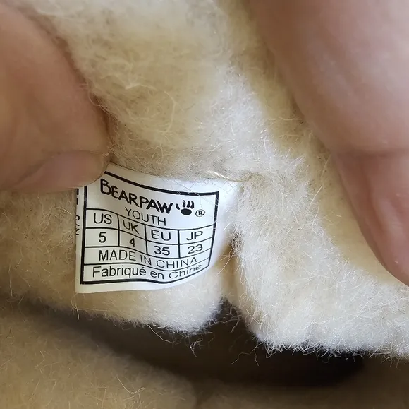New BearPaw Elle Exotic Youth Pink Glitter, size US 5