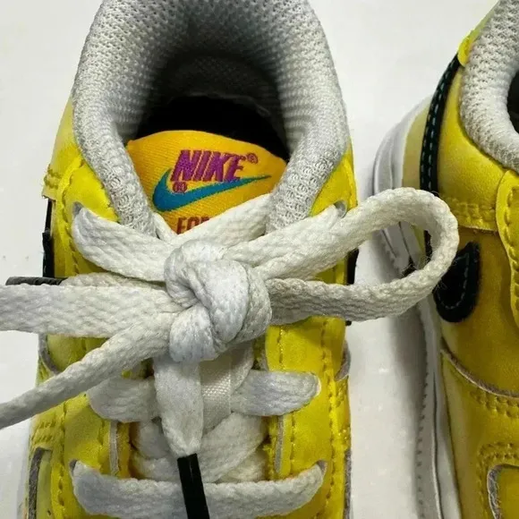 Nike Air Force 1 LV8 Toddler Size 5C Yellow Nike Leather Unisex Brand New