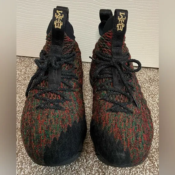 Nike LeBron 15 XV Youth Size 7Y Sneakers Shoes BHM Black Green Red 943762 900