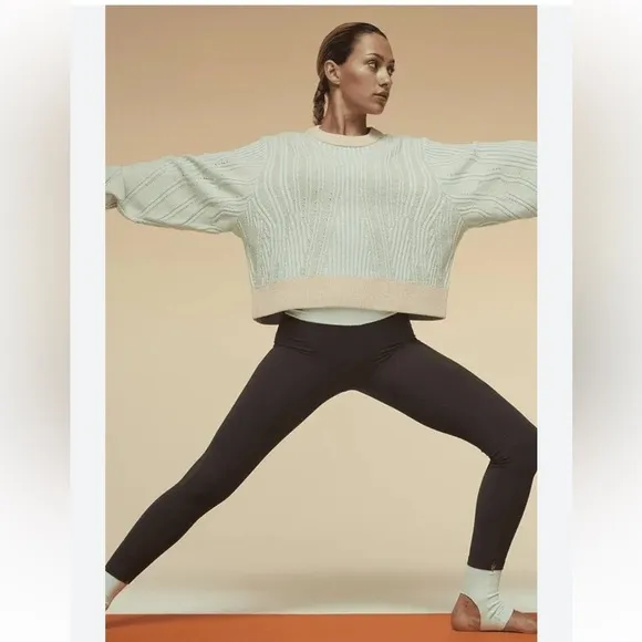 Nike Yoga Luxe Wool blend cover up knit crew neck sweater sz L