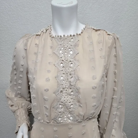 NWT Lulus Chic Cream Dress Size S