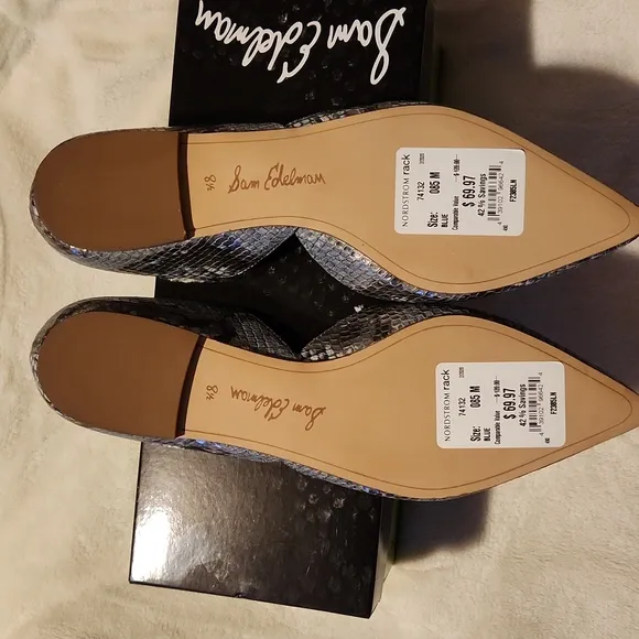 NWT Sam Edelman flats!