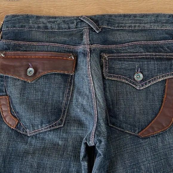 NWT Vintage Blue Cult Sacred Blue Leather Trim Jeans, Size 28; 34&quot; Inseam