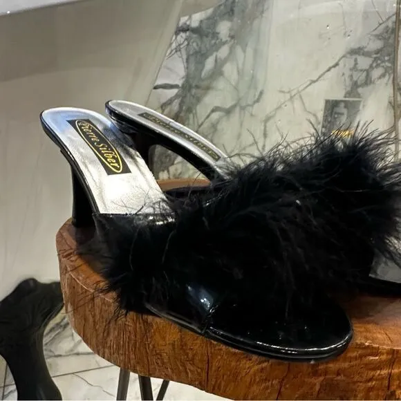 Pierre Silber | 11 | feather detailed slipper heels.