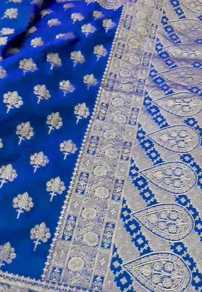 Presenting Handloom Inspired Pure Mashru Silk Gradient Dual Color Shade Saree
