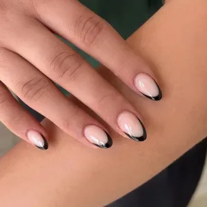 Round french black nude
