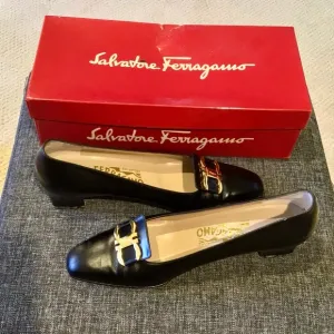 Salvatore Ferragamo Navarra 4cm Nero Calf 7.5AA