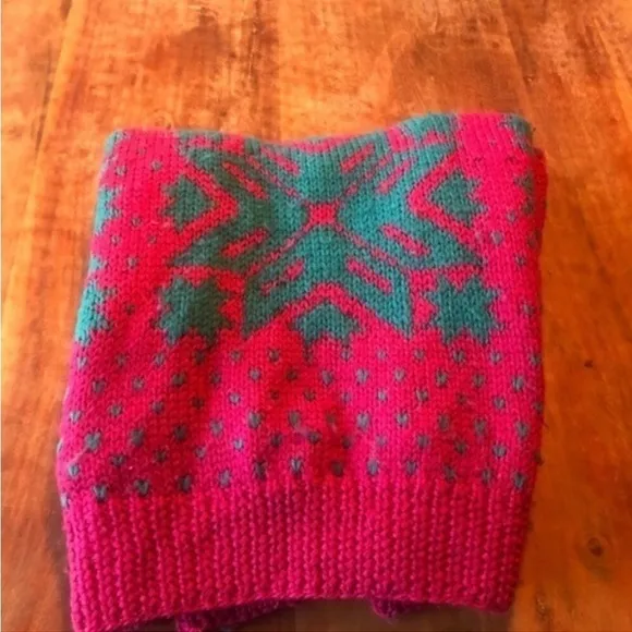 Sierra Woolens Sweater Hand Knit