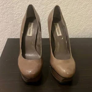 Steve Madden High Heels Size 8 Women’s - Surpass Heels Brown Patent