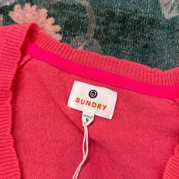 Sundry Pink Wool Cashmere Sweater NWT Womens XS 0 V-Neck Pullover Pink Coral NEW