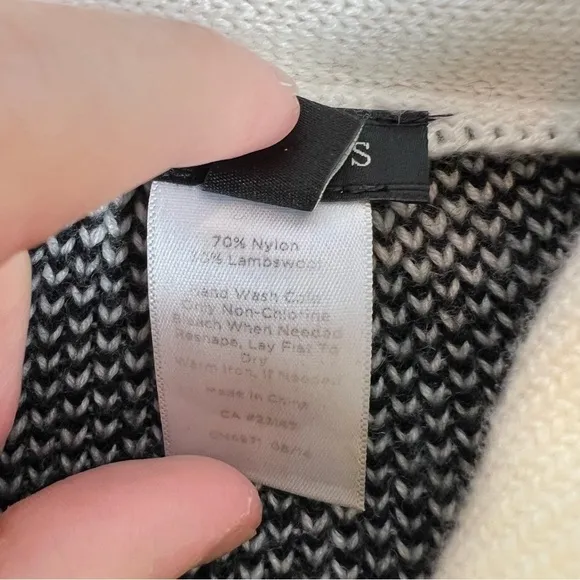 Talbots Black &amp; Ivory Buffalo Plaid Checked Wool Poncho Sweater sz large