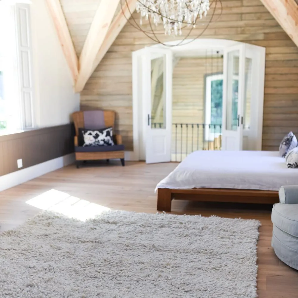 Tufted White Wool Rug