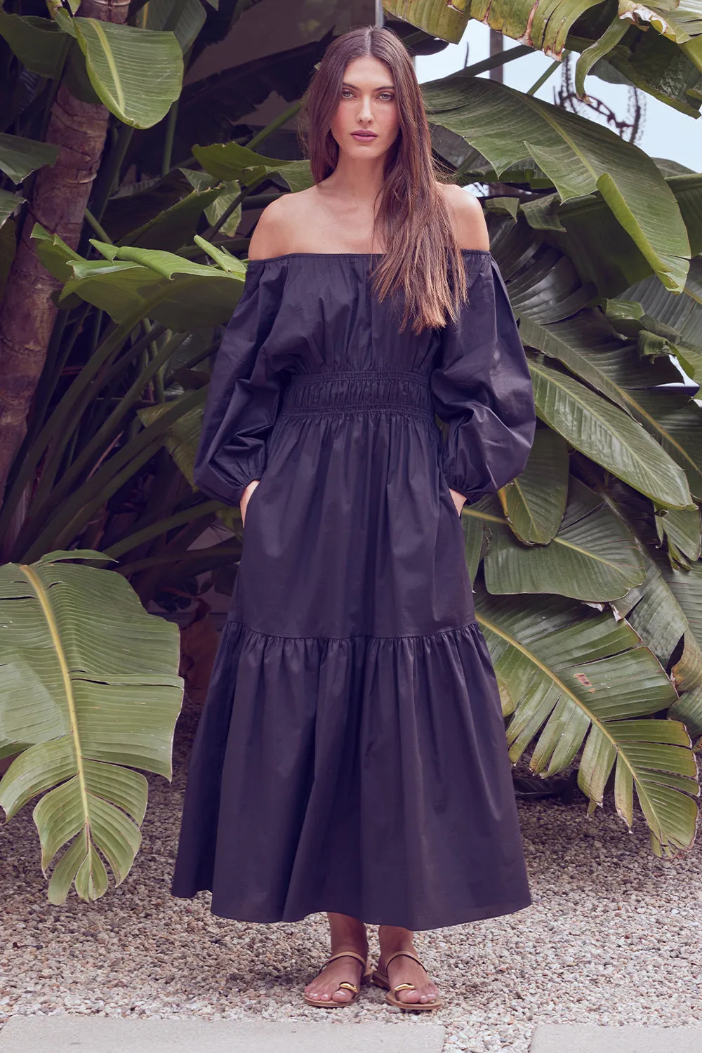Yasenia Dress in Black
