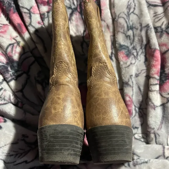 Youth Justin boots