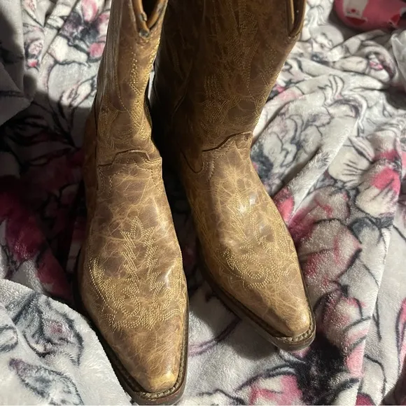 Youth Justin boots