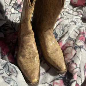 Youth Justin boots